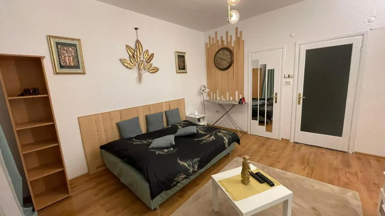 Appartamento Bucharest Mirror Chic. 0*,  Romania