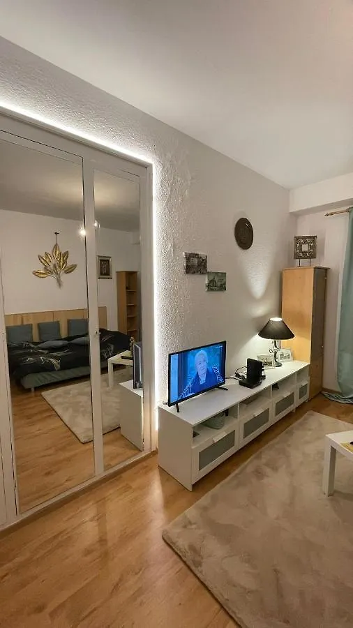 Appartamento Bucharest Mirror Chic. Romania