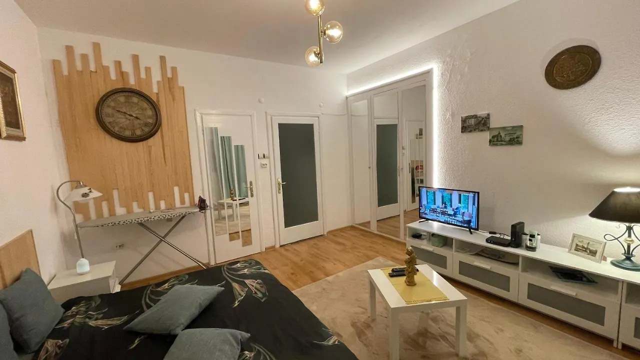 Appartamento Bucharest Mirror Chic. 0*,  Romania